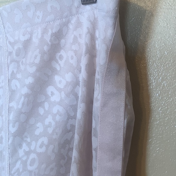 Victoria’s Secret nude animal print tights size M NWOT - Picture 5 of 7